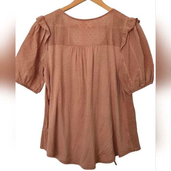 Flower & Feather Dusty Pink Button-Up Blouse Size Medium - Picture 3 of 3